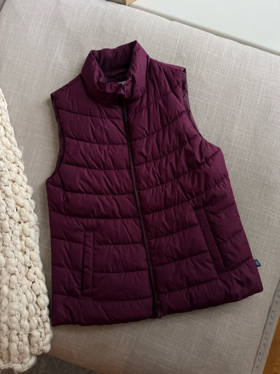 GAP Jackets & Blazers - Gap Puffer Vest